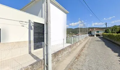 Escola Básica do 1.º Ciclo com Jardim de Infância de Lovares
