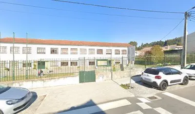 Escola Básica do 1.º Ciclo com Jardim de Infância de Caneiros